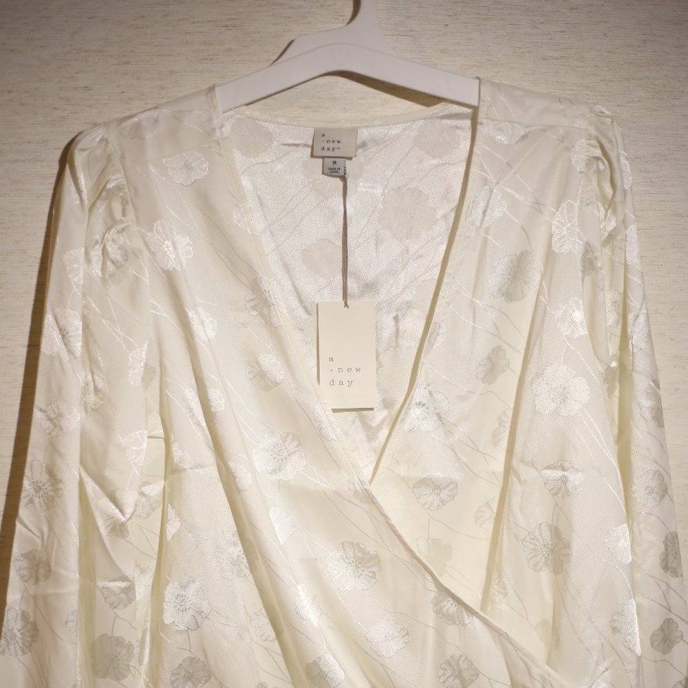 Women's Puff Long Sleeve Wrap Top